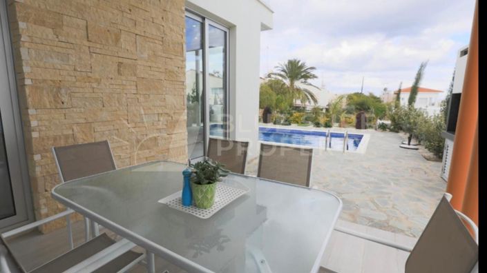 Image No.30-3 Bed Villa for sale