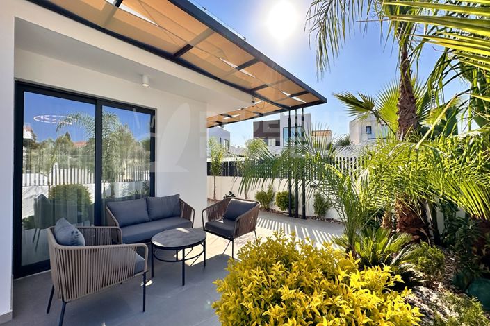 Image No.17-3 Bed Villa for sale