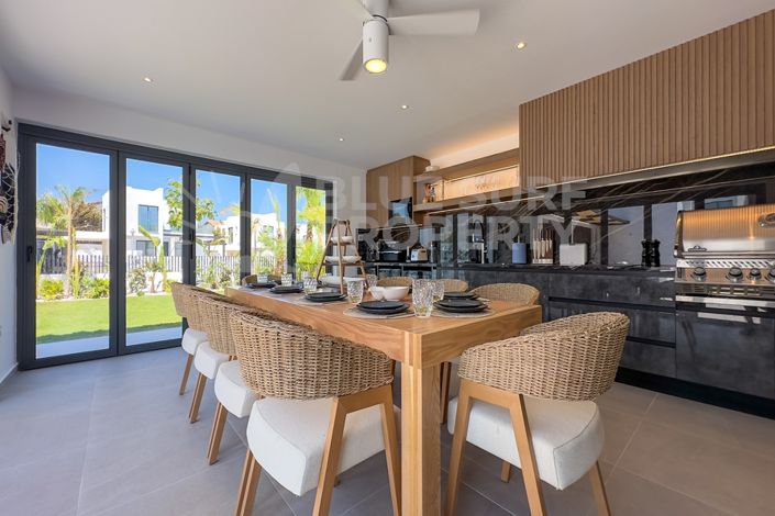 Image No.8-3 Bed Villa for sale