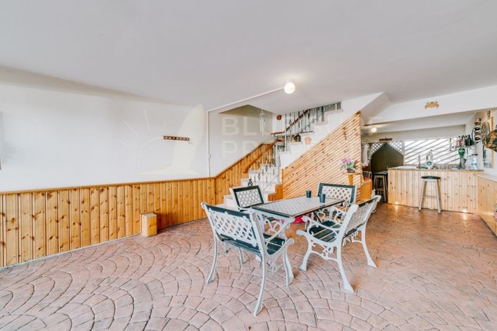 Image No.16-2 Bed Townhouse for sale