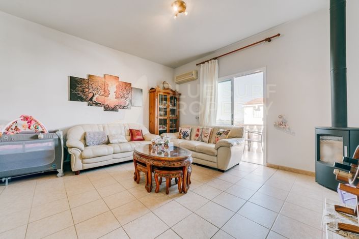 Image No.3-2 Bed Townhouse for sale