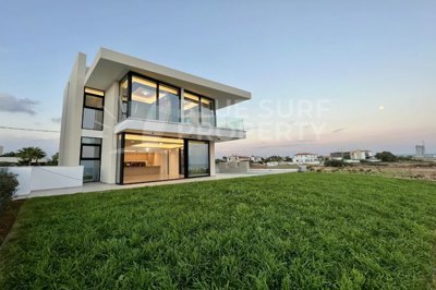 4 Bed Villa for sale