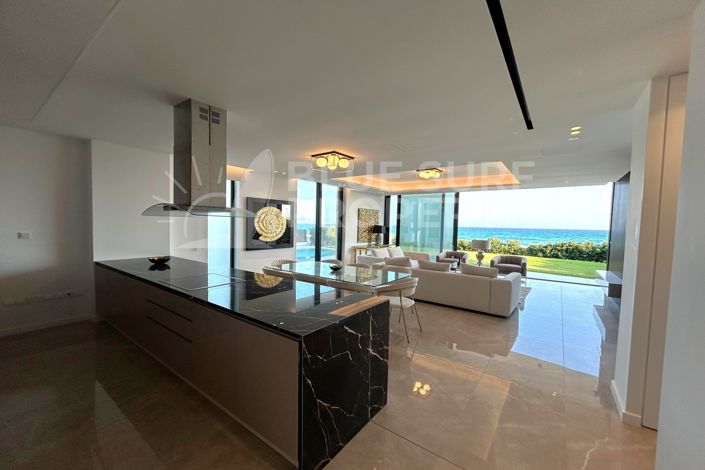 Image No.6-4 Bed Villa for sale