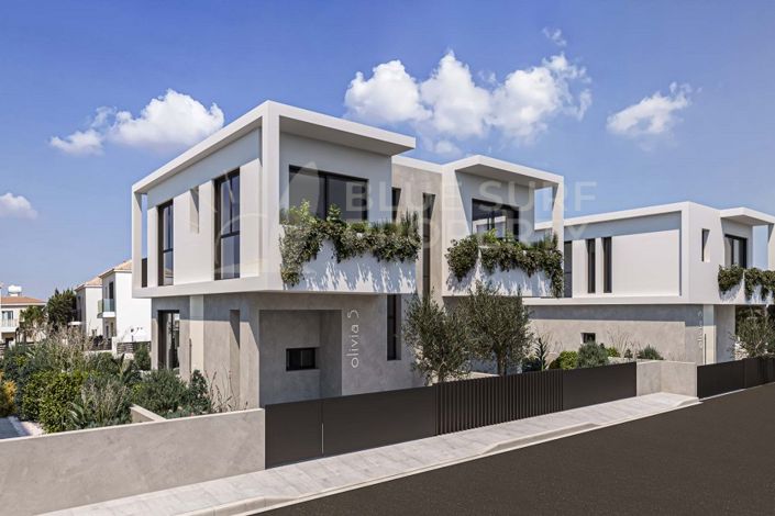 Image No.2-2 Bed Property for sale