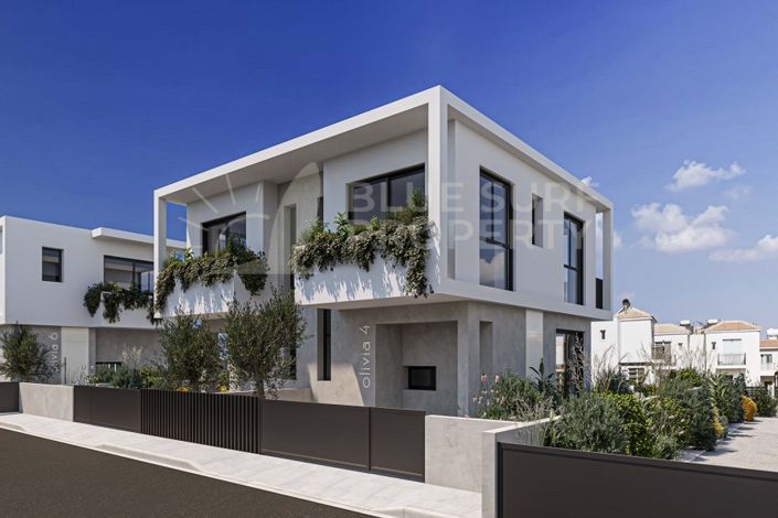 Image No.3-2 Bed Property for sale