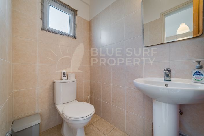 Image No.11-2 Bed Townhouse for sale