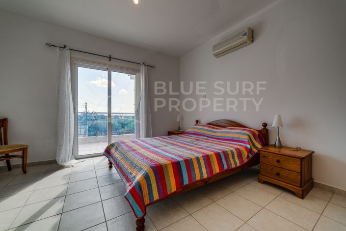 Image No.12-2 Bed Townhouse for sale