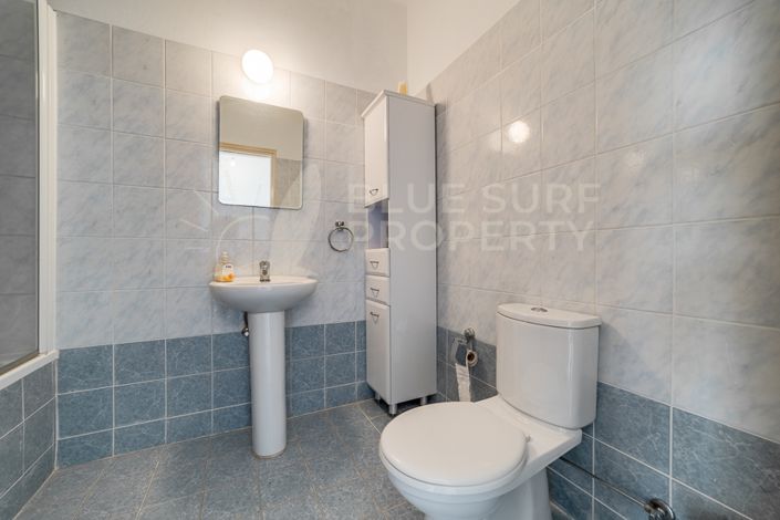 Image No.15-2 Bed Townhouse for sale