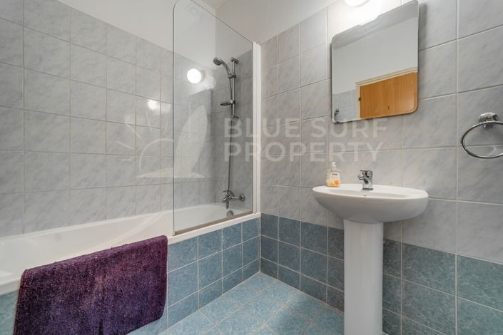 Image No.16-2 Bed Townhouse for sale