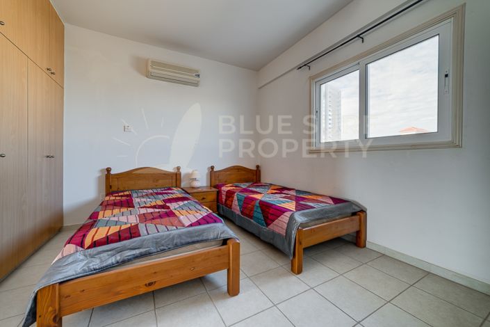 Image No.18-2 Bed Townhouse for sale