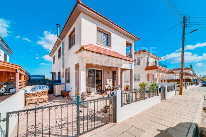 Image No.43-3 Bed Villa for sale