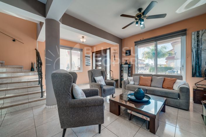 Image No.6-3 Bed Villa for sale