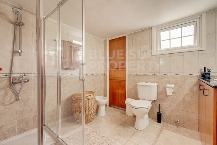 Image No.19-4 Bed Villa for sale