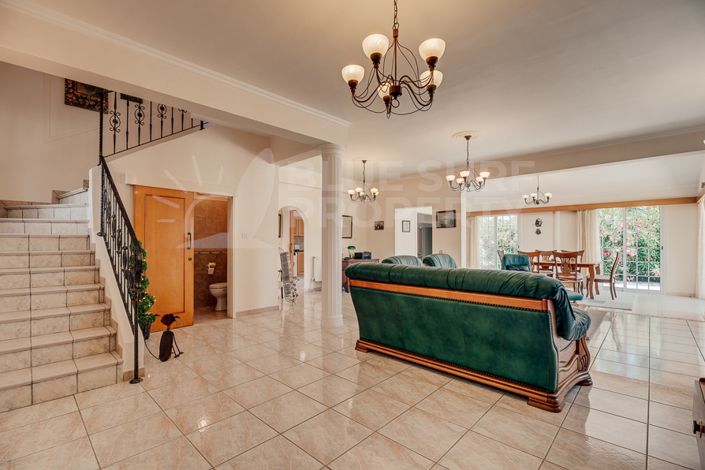 Image No.3-4 Bed Villa for sale