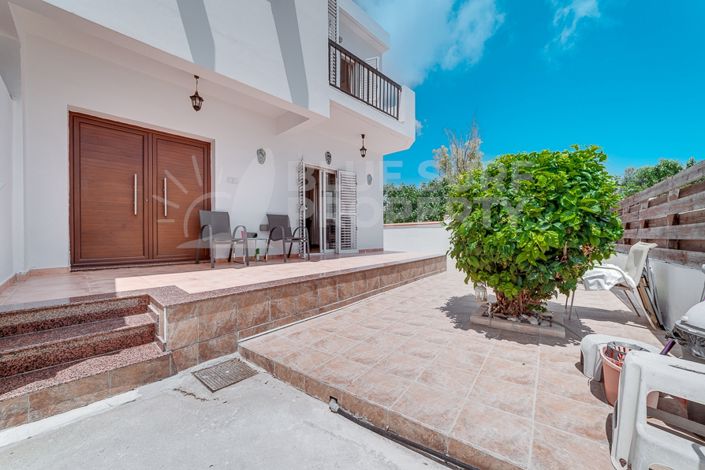 Image No.22-3 Bed Villa for sale