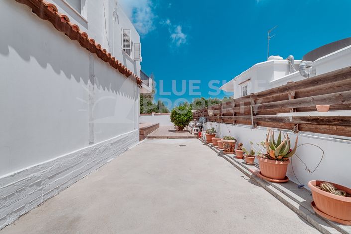 Image No.23-3 Bed Villa for sale