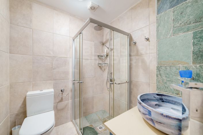 Image No.34-5 Bed Villa for sale