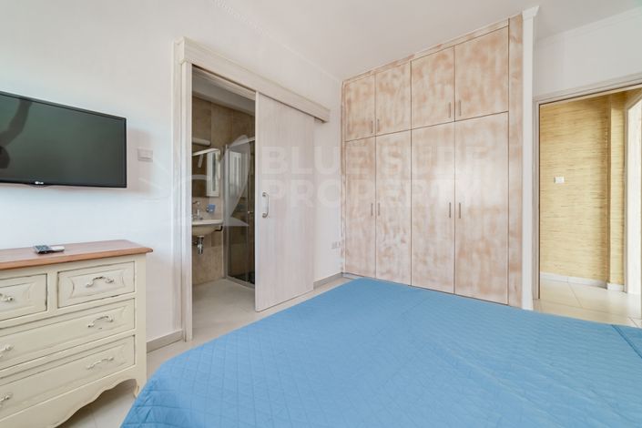 Image No.42-5 Bed Villa for sale