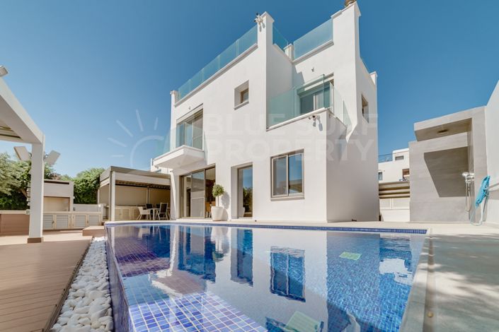 Image No.50-5 Bed Villa for sale