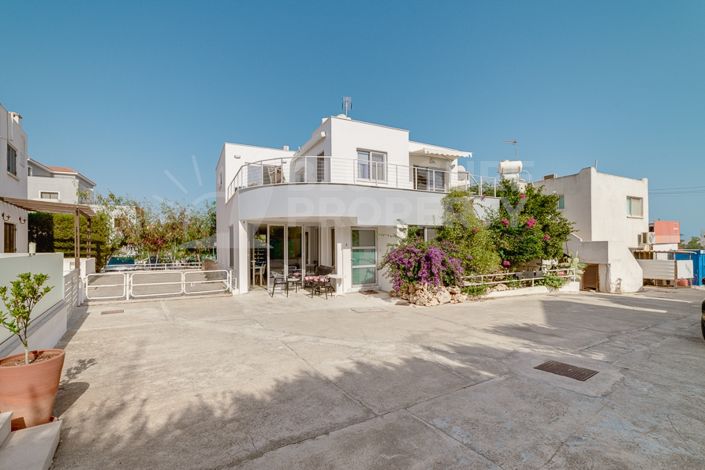 Image No.28-4 Bed Villa for sale