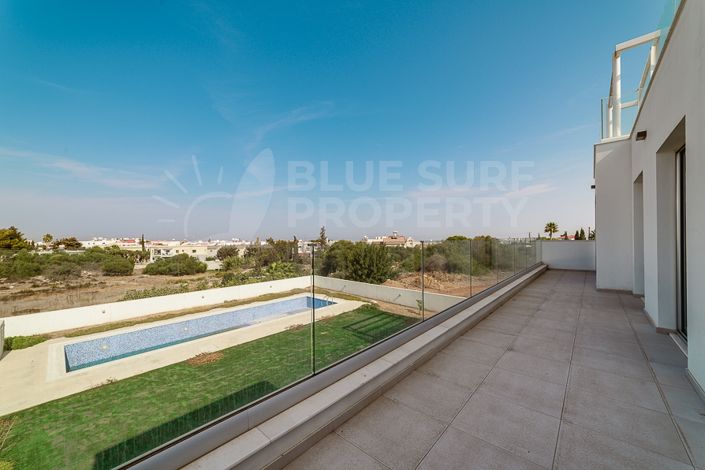 Image No.17-4 Bed Villa for sale