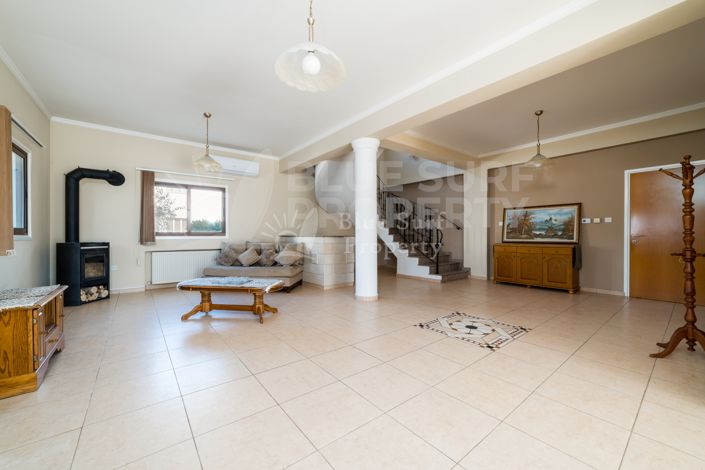 Image No.3-4 Bed Villa for sale