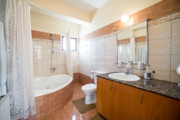 Image No.22-4 Bed Villa for sale