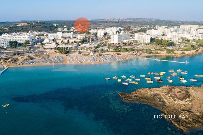 Image No.8-5 Bed Villa for sale