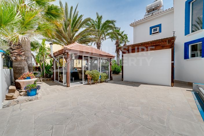 Image No.29-3 Bed Villa for sale