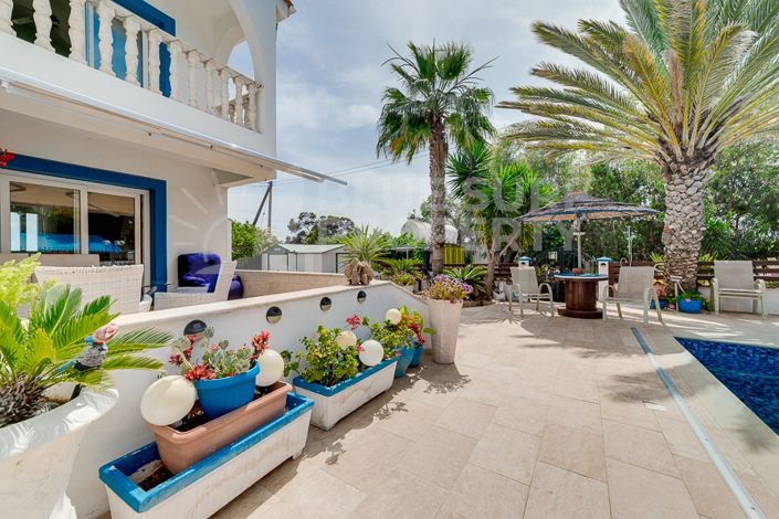 Image No.33-3 Bed Villa for sale