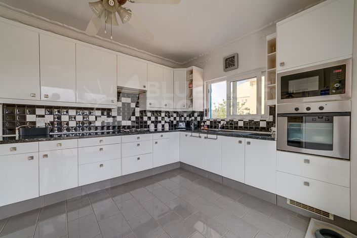 Image No.11-3 Bed Villa for sale