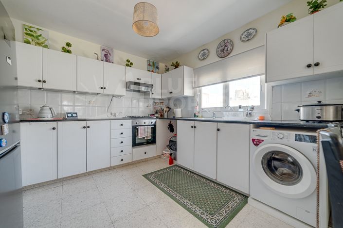 Image No.6-3 Bed Apartment for sale