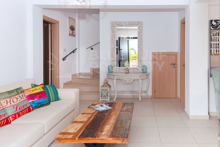 Image No.6-3 Bed Villa for sale