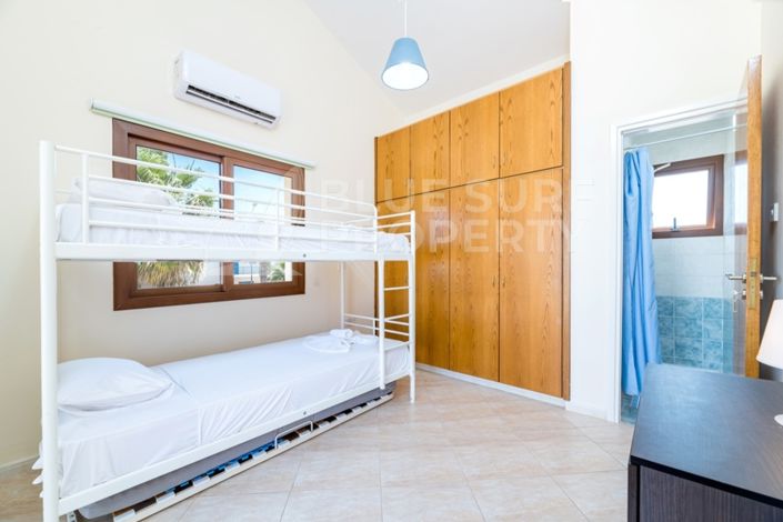 Image No.10-3 Bed Villa for sale