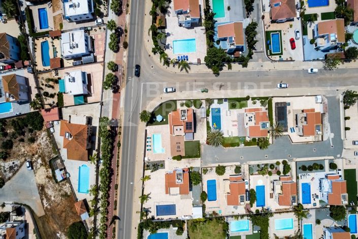 Image No.14-3 Bed Villa for sale