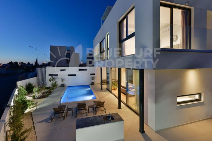 Image No.21-3 Bed Villa for sale