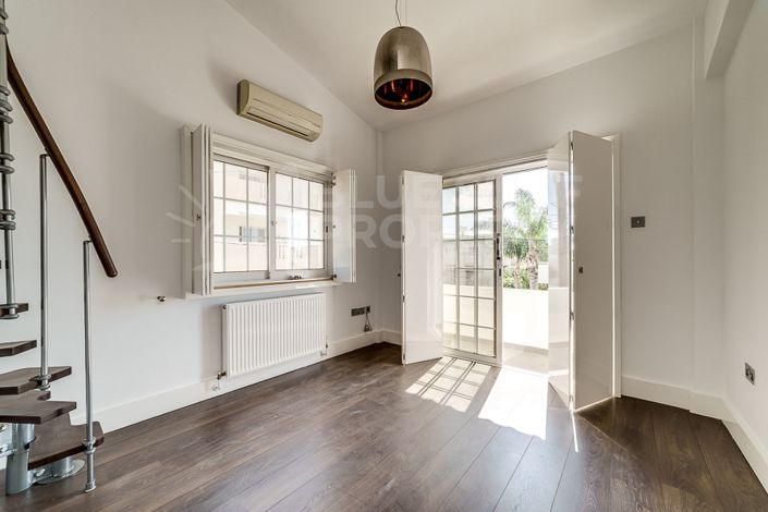 Image No.14-3 Bed Villa for sale