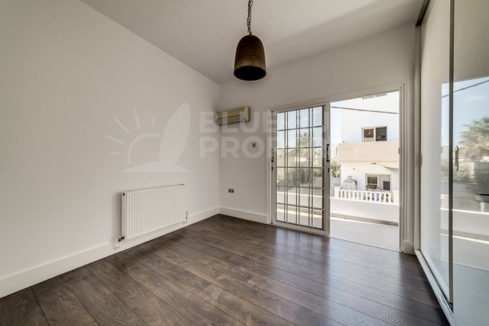 Image No.8-3 Bed Villa for sale