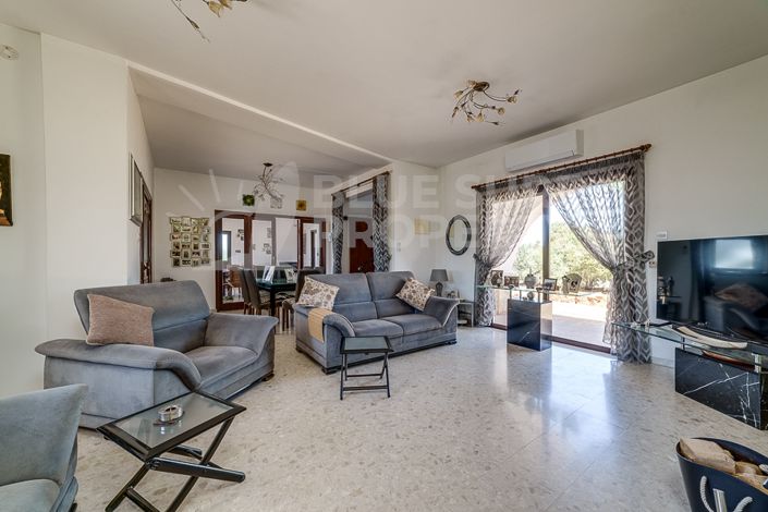 Image No.5-3 Bed Villa for sale