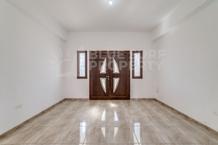 Image No.3-4 Bed Villa for sale