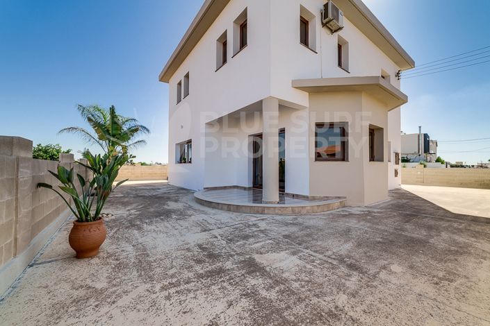 Image No.32-4 Bed Villa for sale