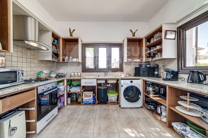 Image No.9-4 Bed Villa for sale