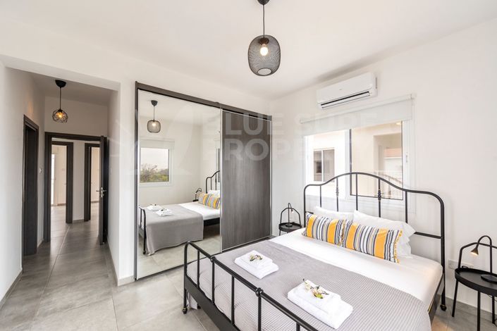 Image No.10-3 Bed Villa for sale