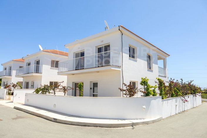 Image No.20-3 Bed Villa for sale