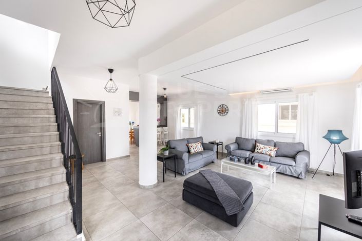 Image No.5-3 Bed Villa for sale