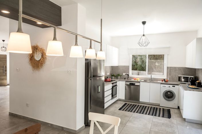 Image No.11-4 Bed Villa for sale