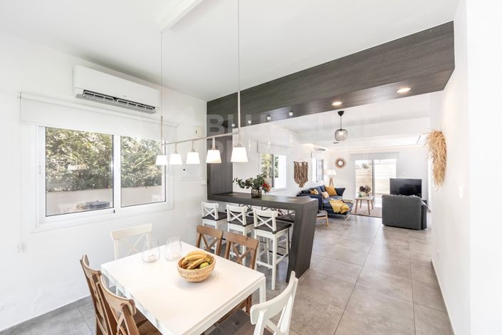 Image No.6-4 Bed Villa for sale