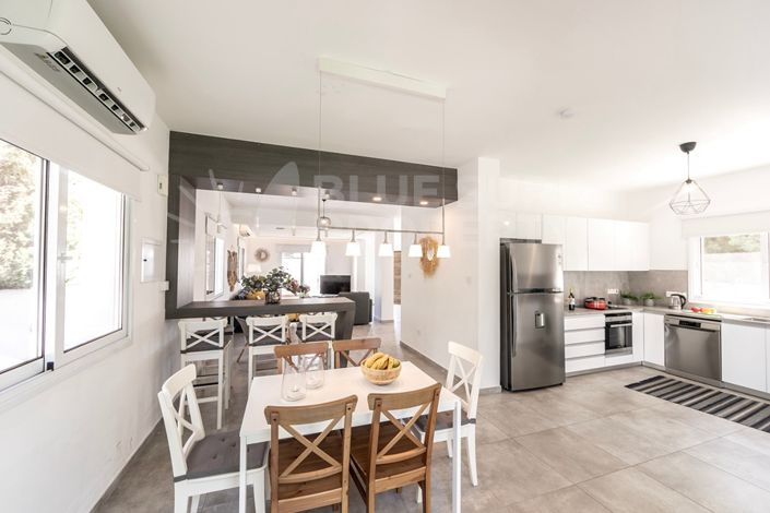 Image No.7-4 Bed Villa for sale