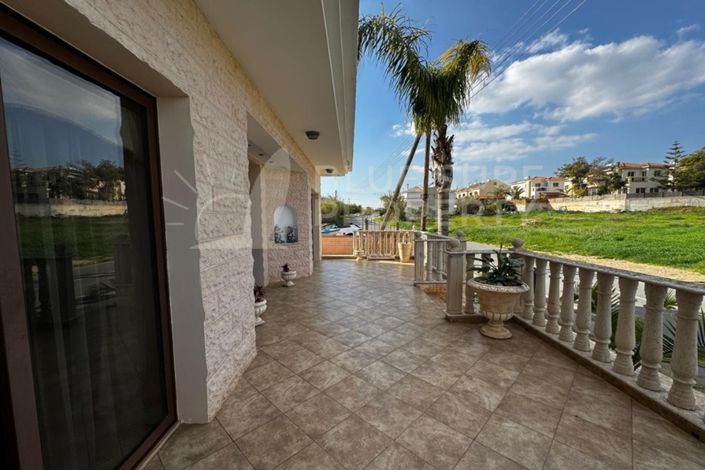 Image No.20-3 Bed Villa for sale