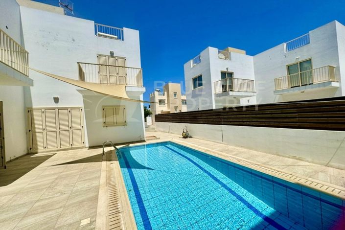 Image No.20-3 Bed Villa for sale